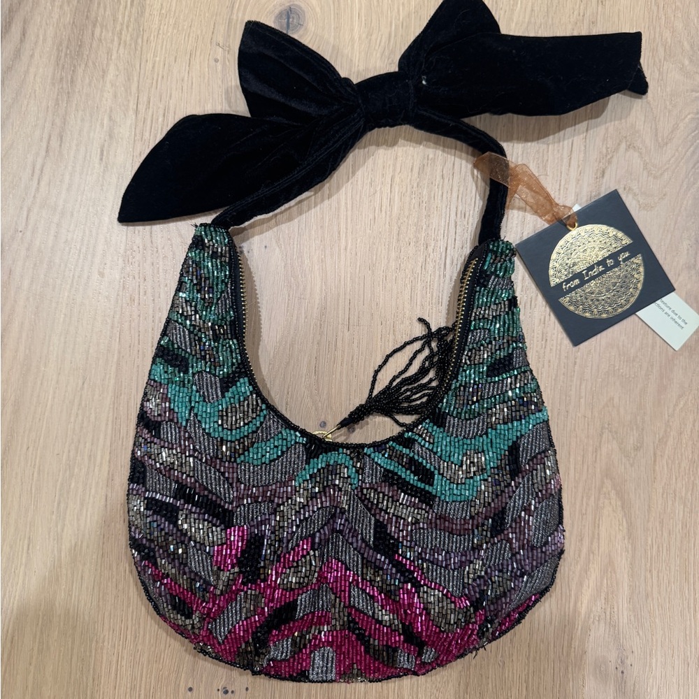 Viral Beaded Black Multicolored Velvet Women's Bag with Bow Accent